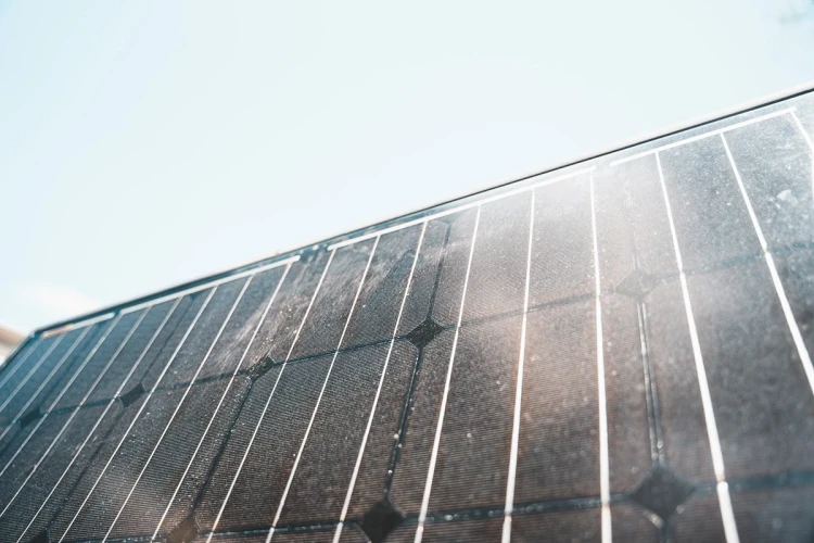 Solar Panel Care 101: A Complete Maintenance Guide [2024]⚡