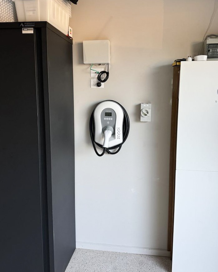 Zappi 7kW/22kW EV Charger [Supply Only]