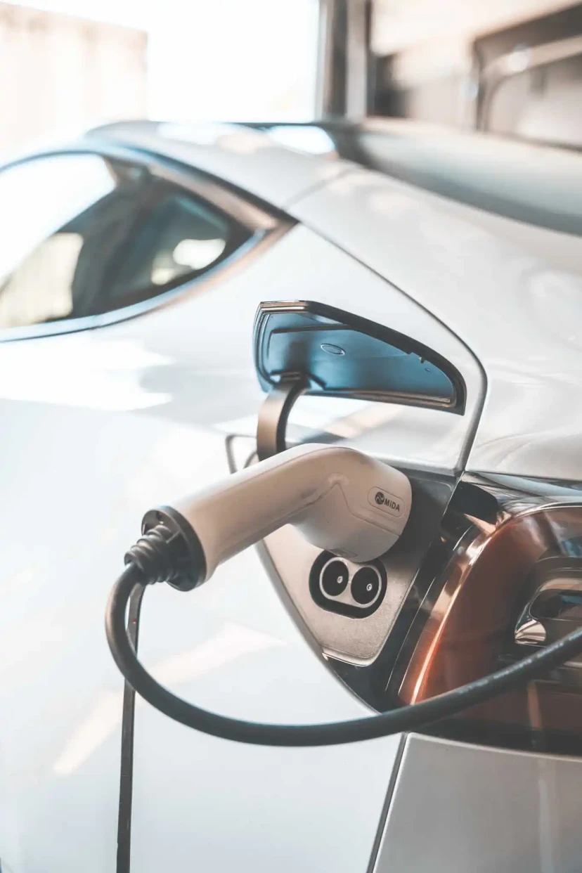 Electric vehicle charging port