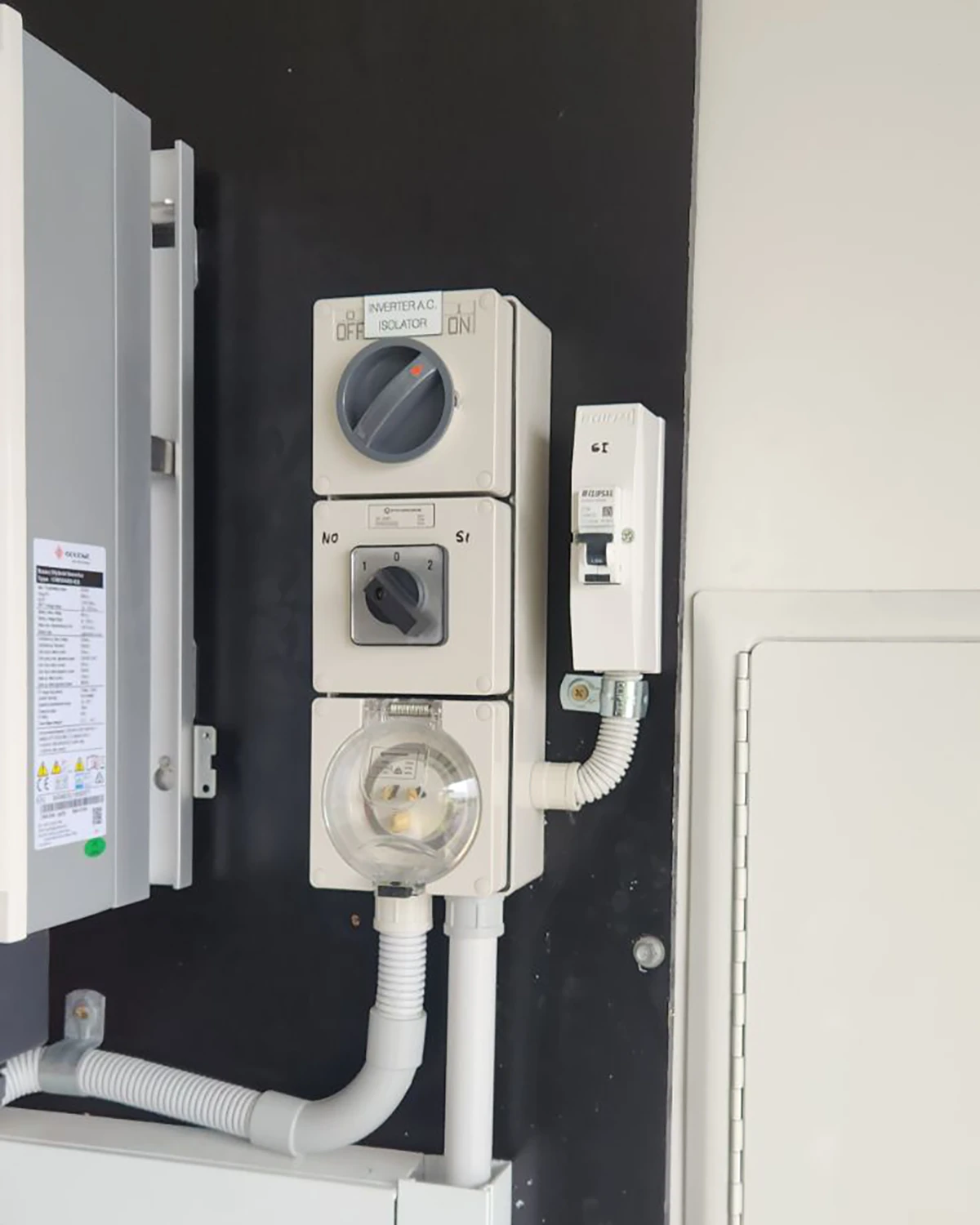 Vehicle-to-load solution