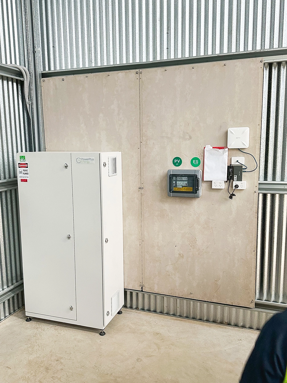 Powerplus off-grid DC-coupled battery system Powerplus off-grid DC-coupled battery system