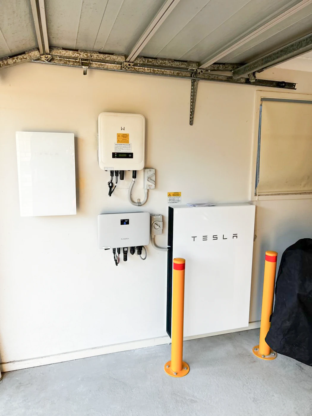 Tesla AC-coupled Powerwall 2 and Gateway Installation Tesla AC-coupled Powerwall 2 and Gateway Installation