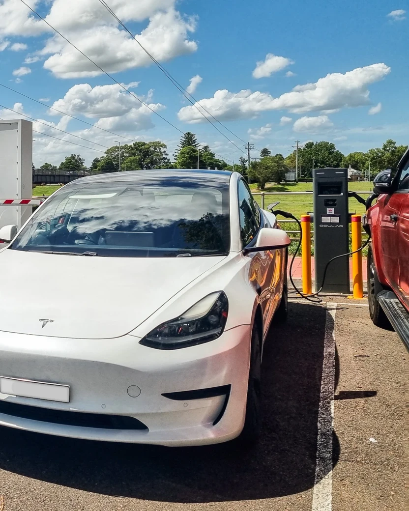 Tesla charging from Ocular charger