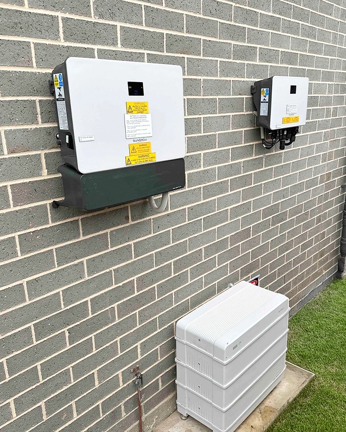 Sungrow inverter and battery installation