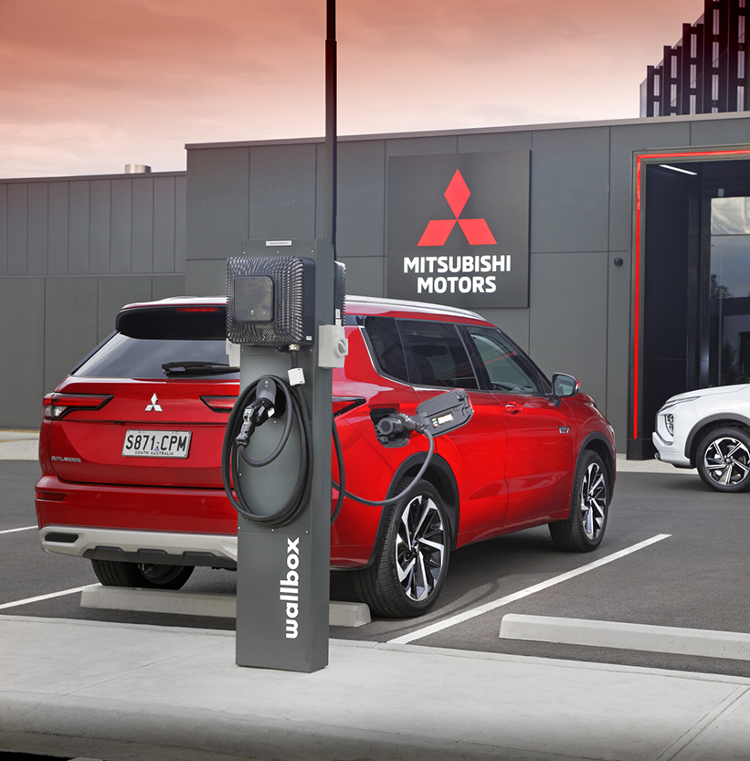 Mitsubishi bidirectional charging