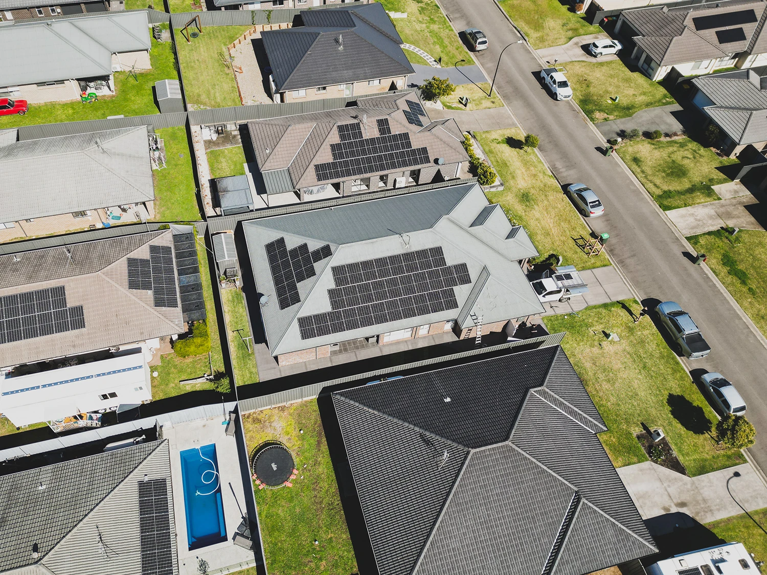 Home rooftop solar pv installation