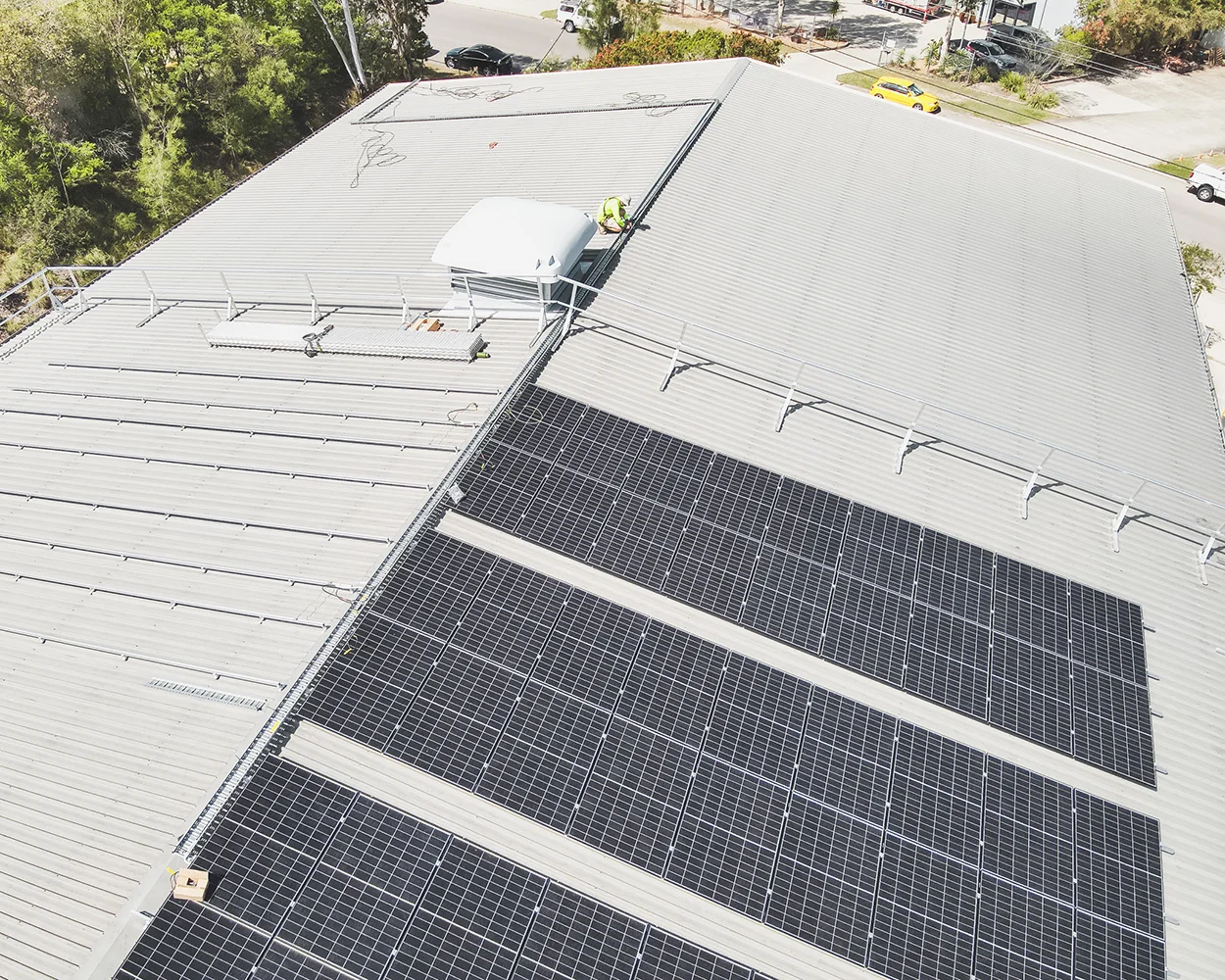 Commercial solar system installation