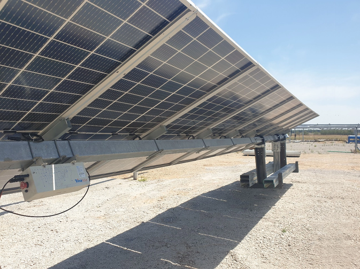 Ground mount solar panel system