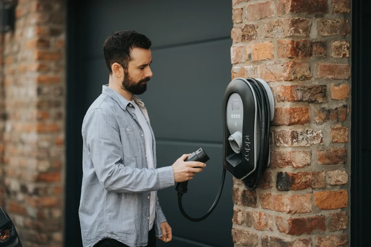 Electric Vehicle Charging: The Ultimate Charging Guide⚡2025