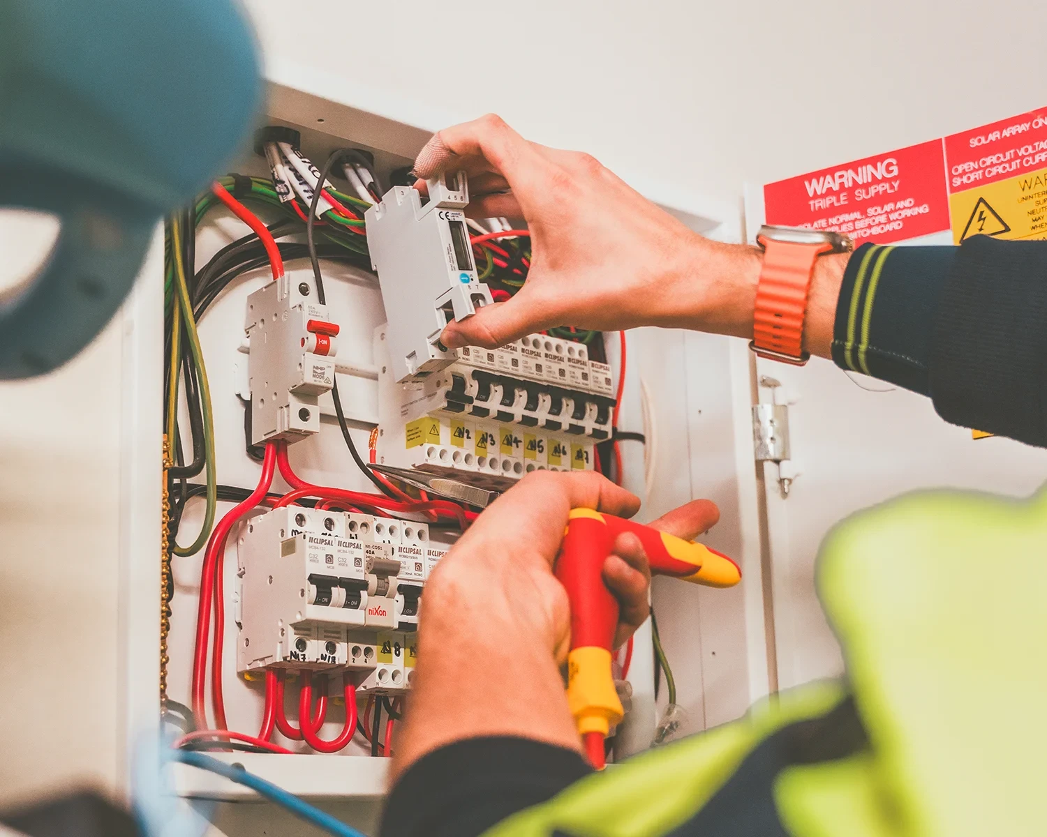 Home Electricity Explained: Circuits, Breakers, & Outages⚡NSW